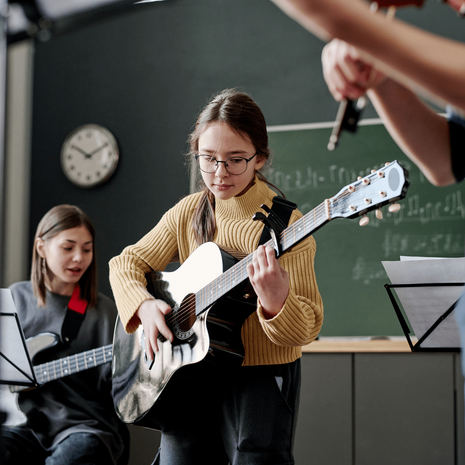 home-inst hashtag personas en miniatura